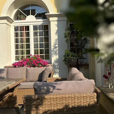 Vila Palas * Vrnjacka Banja