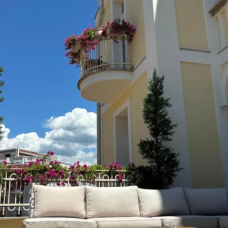 Vila Palas * Vrnjačka Banja